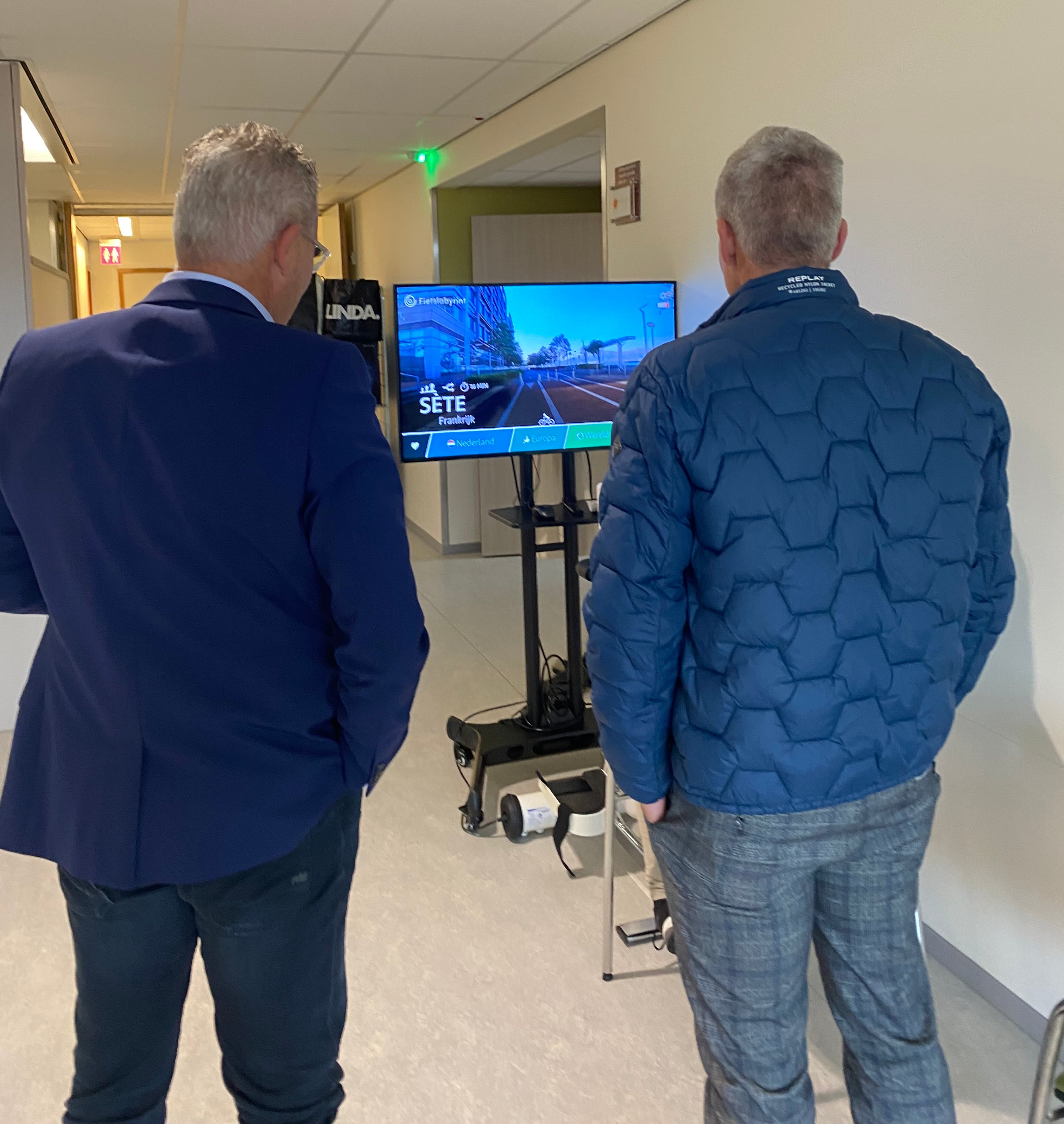 Bloodbrothers schenken fietslabyrint aan Franciscus Oncologiecentrum