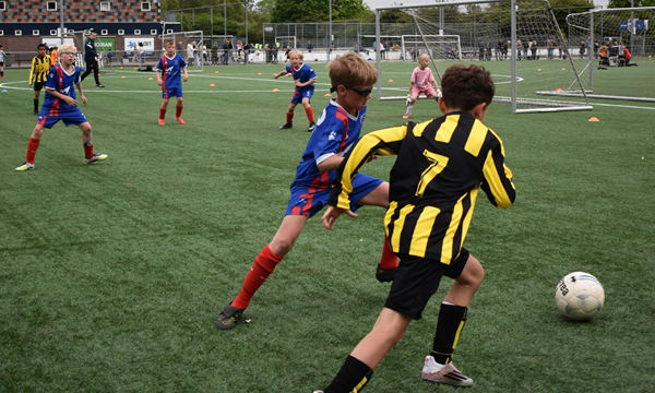 CION JO10 in finale Vlaardings Voetbal Kampioenschap