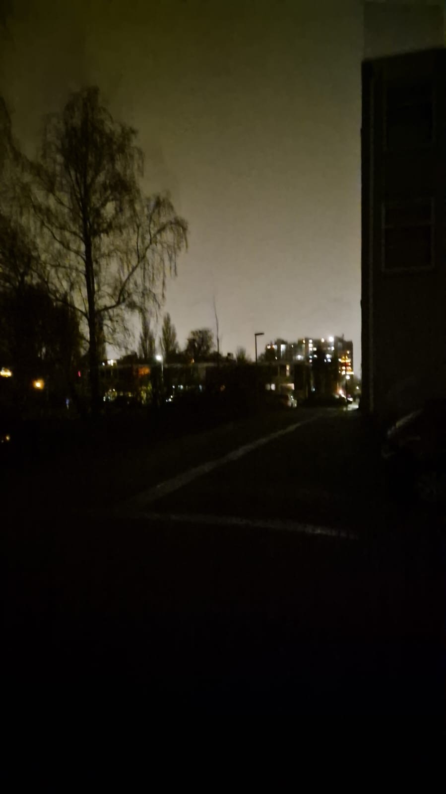 Geen licht, geen actie: gemeente laat Westwijk zitten