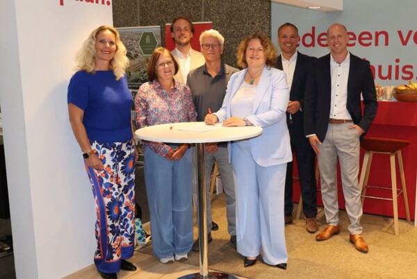 Eerste kopers Woodstock Vlaardingen tekenen