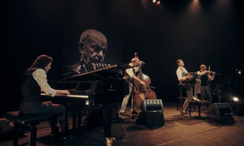 Carel Kraayenhof Quartet eert muzikale idool Astor Piazzolla