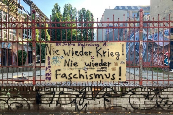 Spetterende vernissage | Happy Lemming exposeert Deel III