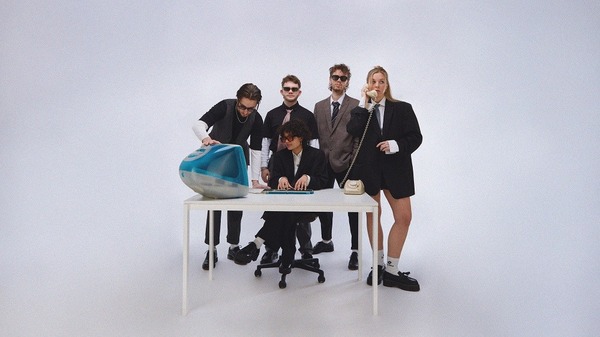 Amerikaanse punkband op Vlaardings podium