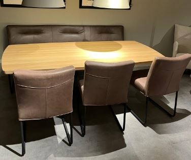 Summer Sale Fabrieksopruiming bij Bree's New World