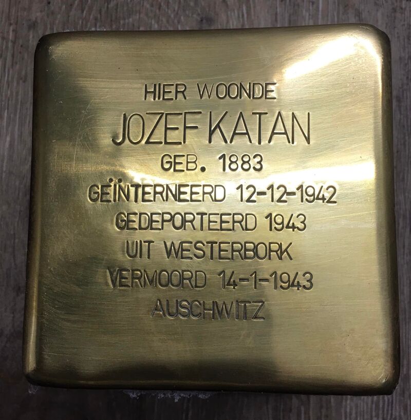 Wachten op struikelstenen.........