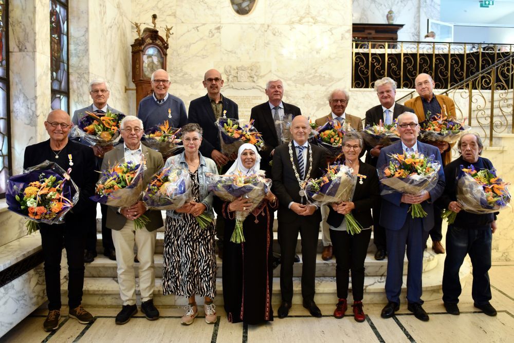 Vijftien Koninklijke onderscheidingen tijdens lintjesregen in Vlaardingen
