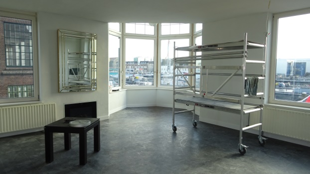 Wereld niet helemaal op zijn rug