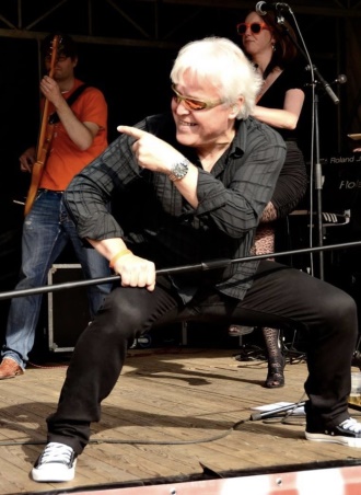 Zanger Jan Klapwijk overleden