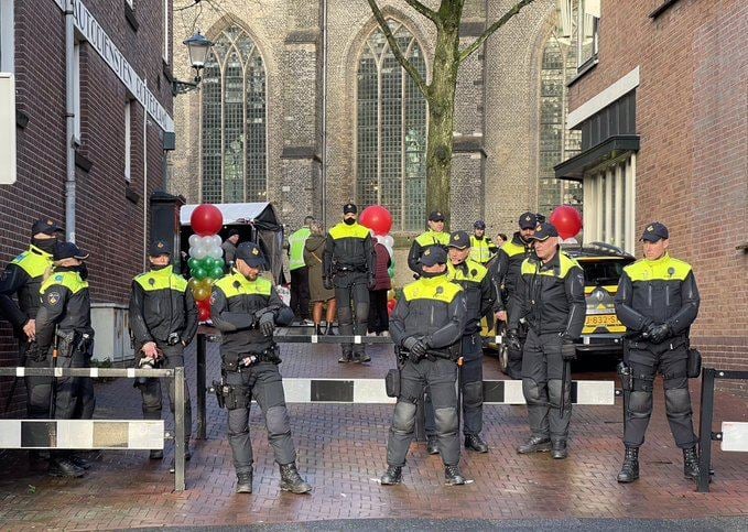 Fractie Boers stelt vragen over QR- en politiebeleid afgelopen weekend