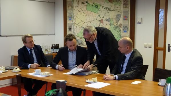 Grond De Groote Lucht verkocht