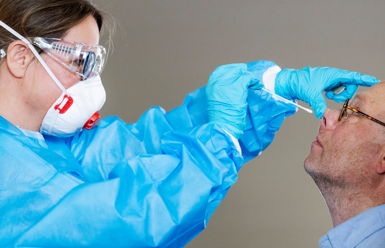 Tijdelijke testlocatie in sporthal Westwijk