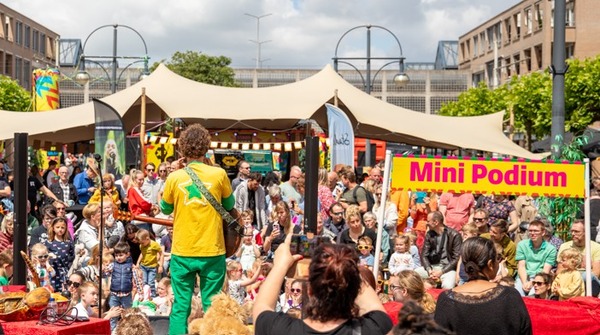Stadskaravaan festival in centrum van Vlaardingen