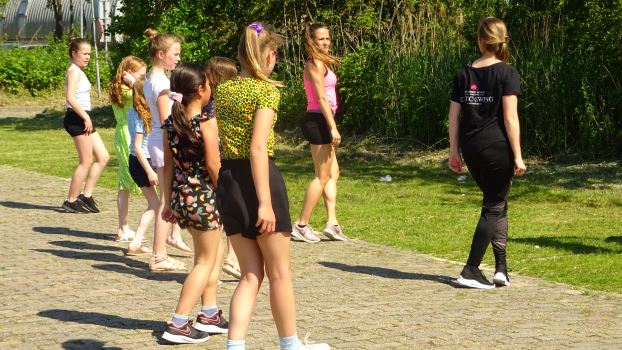 Dannsa Ceilteach gnìomhachd nèamhaidh ann an Vlaardingen