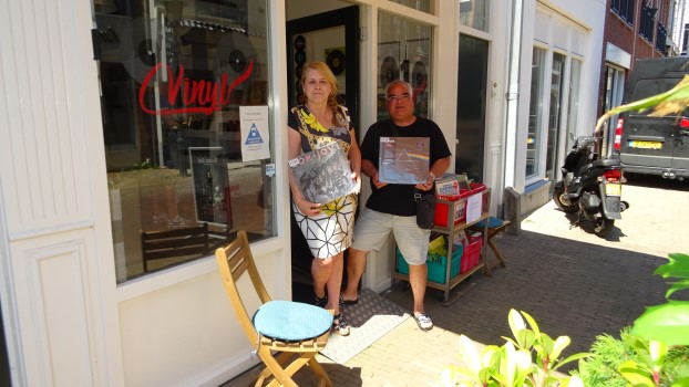 010 Vinyl: 2 lp’s & 1 arm met naald