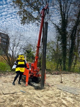 'Dan liever de grond in! Heien? Een bijbaan.'