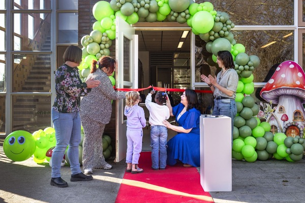 Eerste Rupsengroep geopend