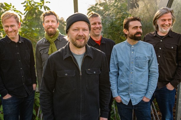 Moss zaterdag 10 december in De Kroepoekfabriek