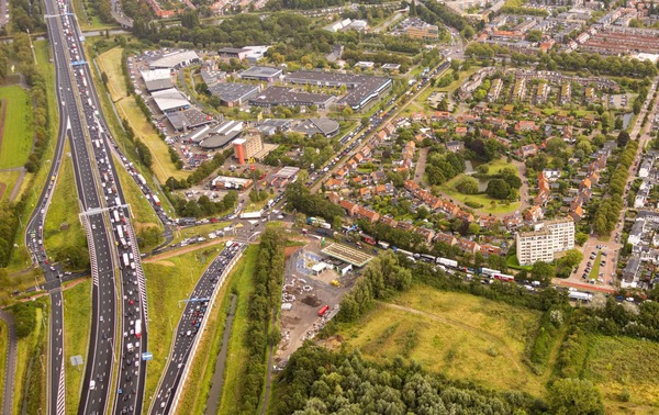WarmtelinQ werkt warmtetransportleidingen in de grond in Vlaardingen