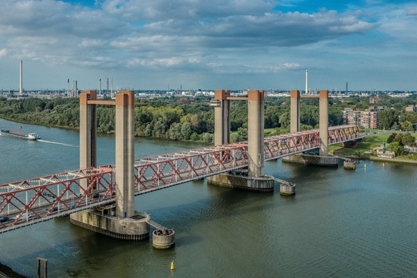 Omrijden of thuisblijven?