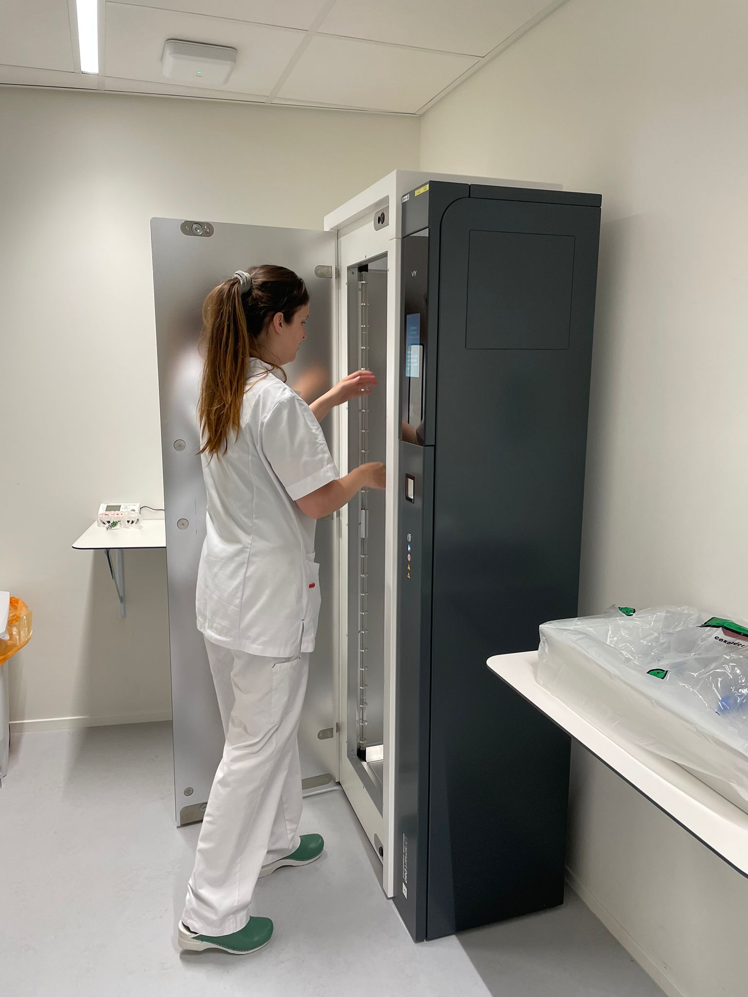  Franciscus desinfecteert video- en fiberscopen met UV-C licht 