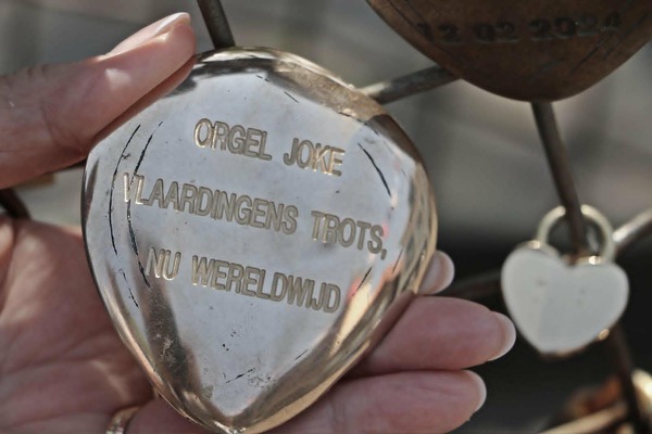 Orgel Joke ontvangt ere-schub van Haringkoppen Verbinden