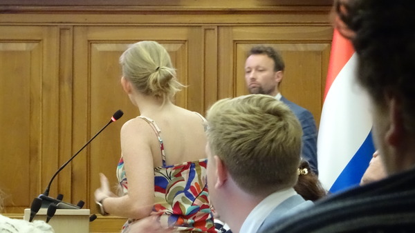 AZC & School Broekweg doorgedrukt