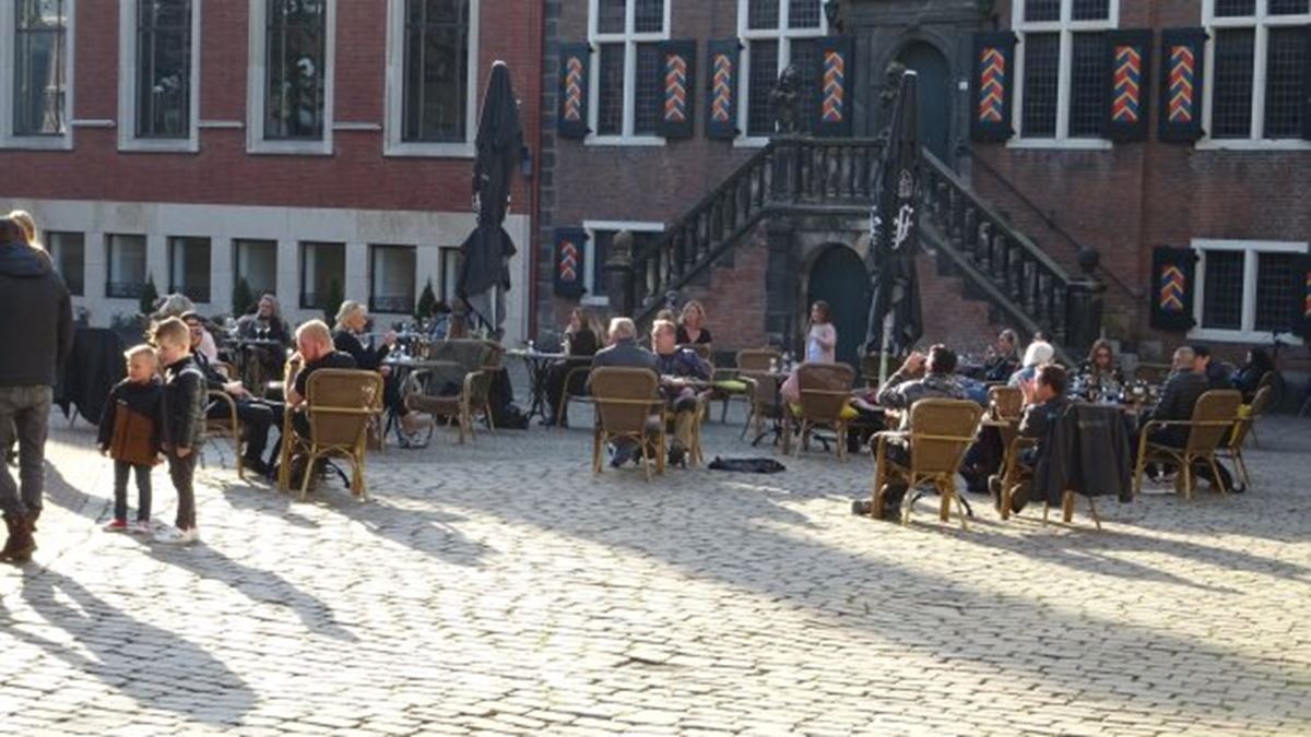 AOV stelt wederom vragen over openstelling terrassen 