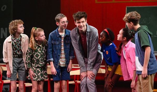 Ga met Mees Kees op kamp in Theater aan de Schie